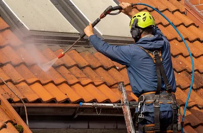 Démoussage et hydrofuge de toiture à Racrange